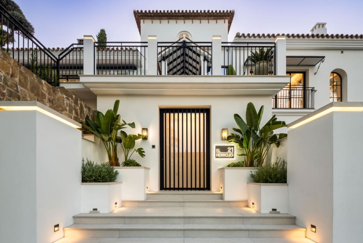 Villa Skyfall luxury golf front villa in La Quinta Benahavís with panoramic mountain views MDR Luxury Homes 02 Villa Skyfall luxury golf front villa in La Quinta Benahavís with panoramic mountain views – MDR Luxury Homes