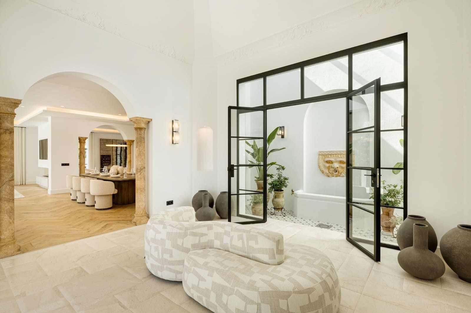 Villa Skyfall luxury golf front villa in La Quinta Benahavís with panoramic mountain views MDR Luxury Homes 03 Villa Skyfall luxury golf front villa in La Quinta Benahavís with panoramic mountain views – MDR Luxury Homes