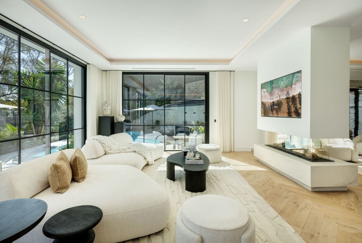 Villa Skyfall luxury golf front villa in La Quinta Benahavís with panoramic mountain views MDR Luxury Homes 11 Villa Skyfall luxury golf front villa in La Quinta Benahavís with panoramic mountain views – MDR Luxury Homes