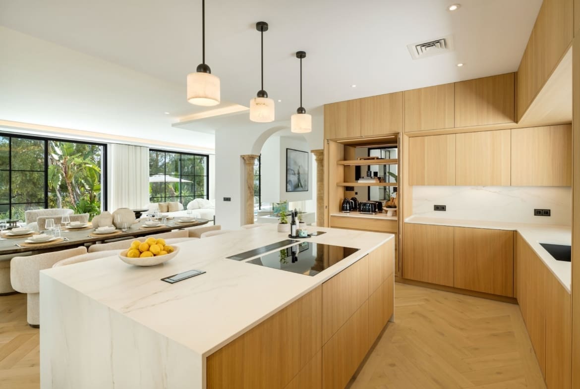 Villa Skyfall luxury golf front villa in La Quinta Benahavís with panoramic mountain views MDR Luxury Homes 16 Villa Skyfall luxury golf front villa in La Quinta Benahavís with panoramic mountain views – MDR Luxury Homes