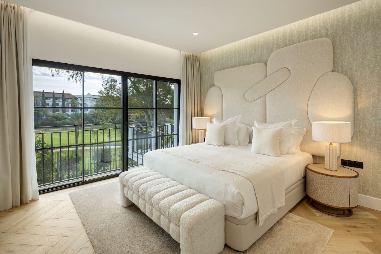 Villa Skyfall luxury golf front villa in La Quinta Benahavís with panoramic mountain views MDR Luxury Homes 21 Villa Skyfall luxury golf front villa in La Quinta Benahavís with panoramic mountain views – MDR Luxury Homes