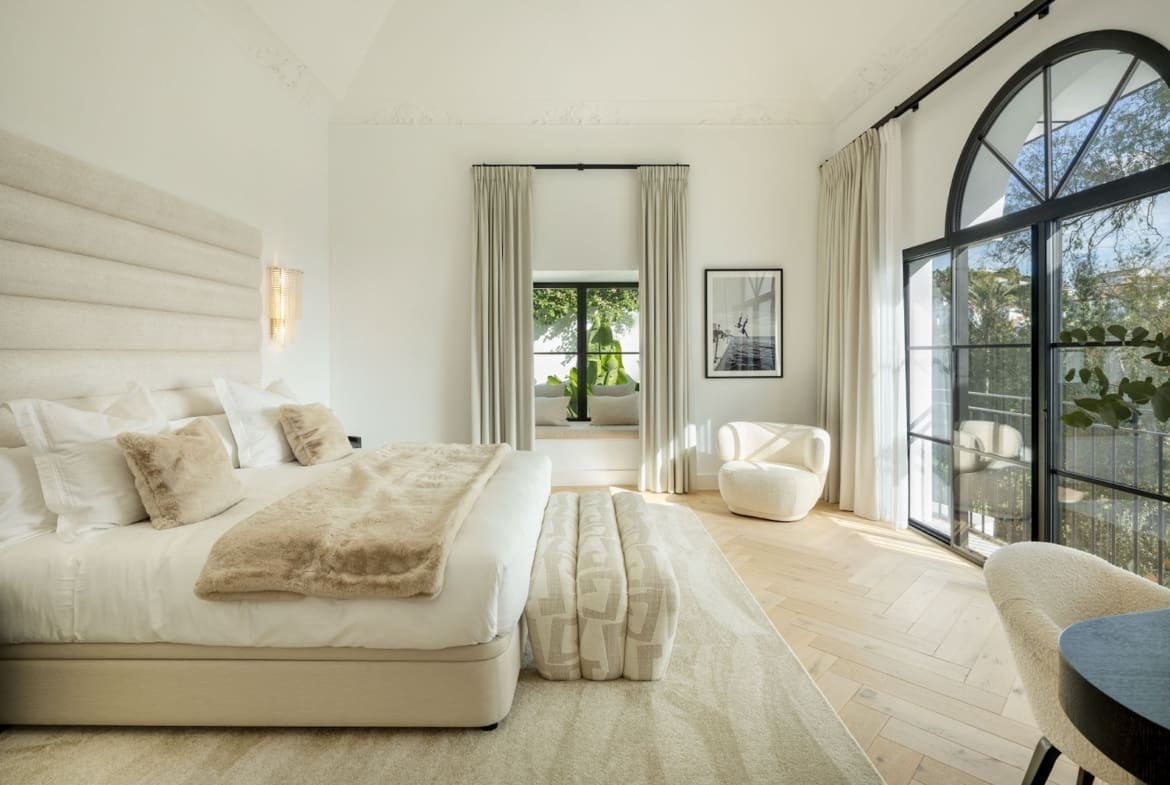 Villa Skyfall luxury golf front villa in La Quinta Benahavís with panoramic mountain views MDR Luxury Homes 25 Villa Skyfall luxury golf front villa in La Quinta Benahavís with panoramic mountain views – MDR Luxury Homes