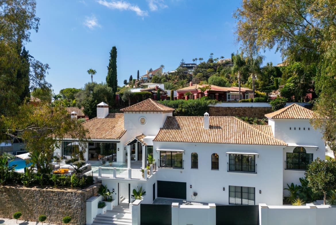 Villa Skyfall luxury golf front villa in La Quinta Benahavís with panoramic mountain views MDR Luxury Homes 36 Villa Skyfall luxury golf front villa in La Quinta Benahavís with panoramic mountain views – MDR Luxury Homes