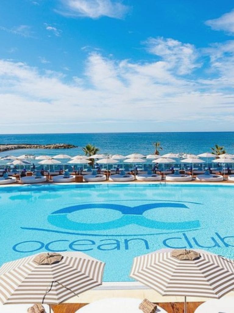 Ocean Club, Beach club nabij Puerto Banús