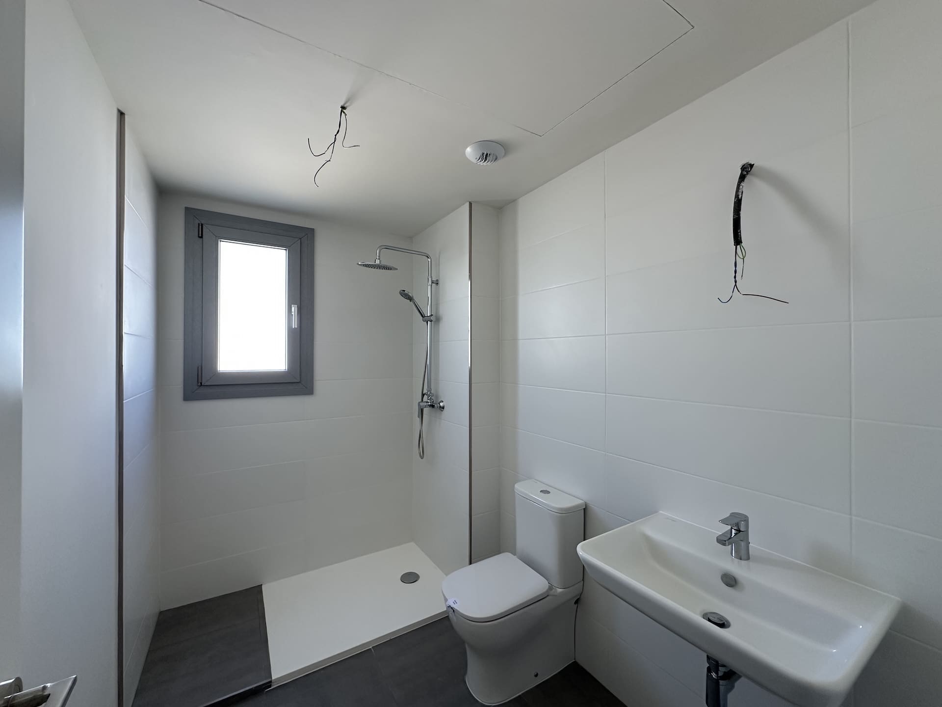 Modern apartment Valle Romano Estepona with pool and sea view MDR Luxury Homes