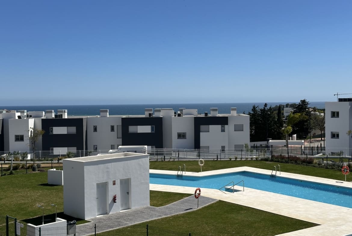 Modern apartment Valle Romano Estepona with pool and sea view MDR Luxury Homes