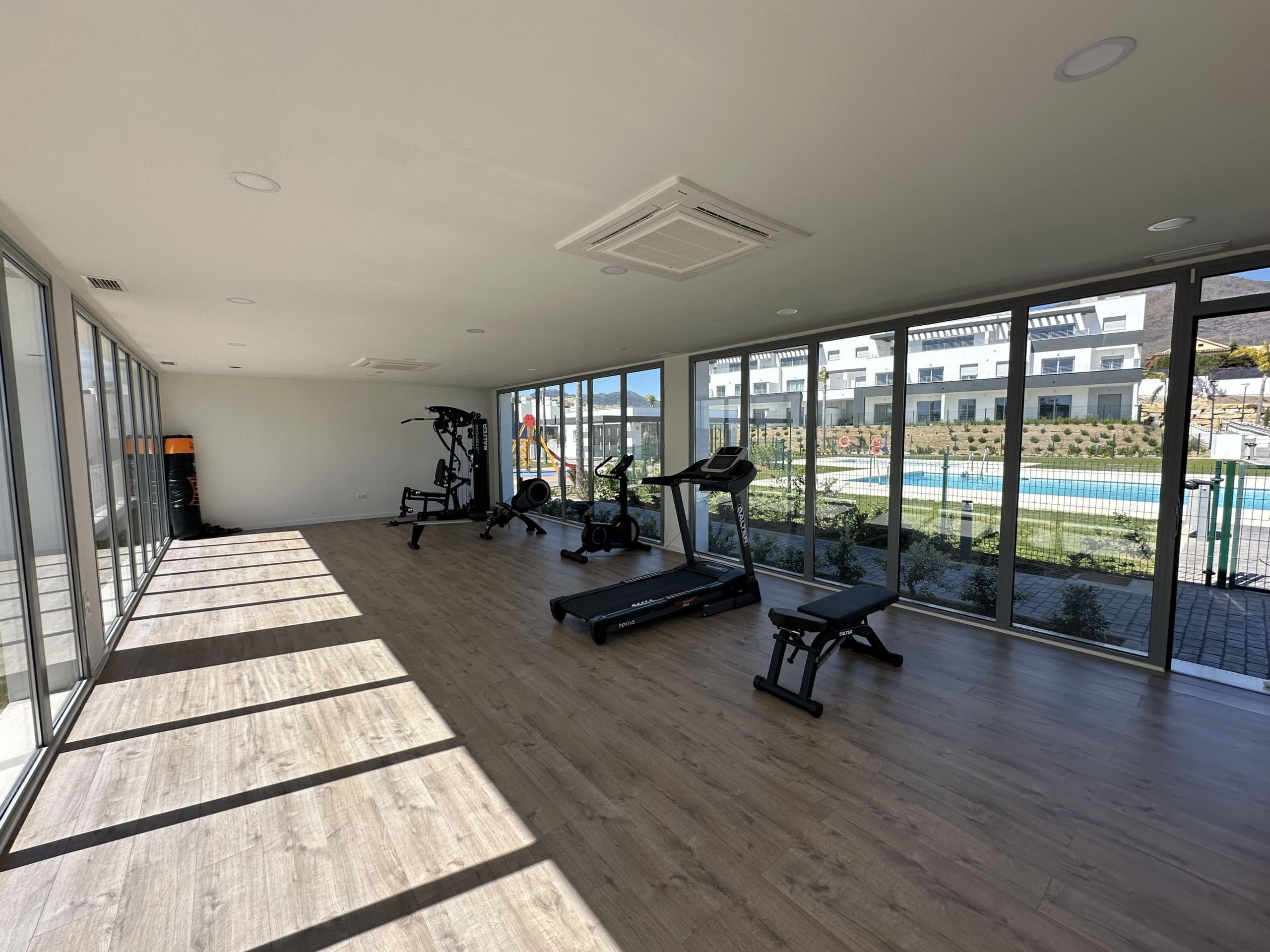 Modern apartment Valle Romano Estepona with pool and sea view MDR Luxury Homes