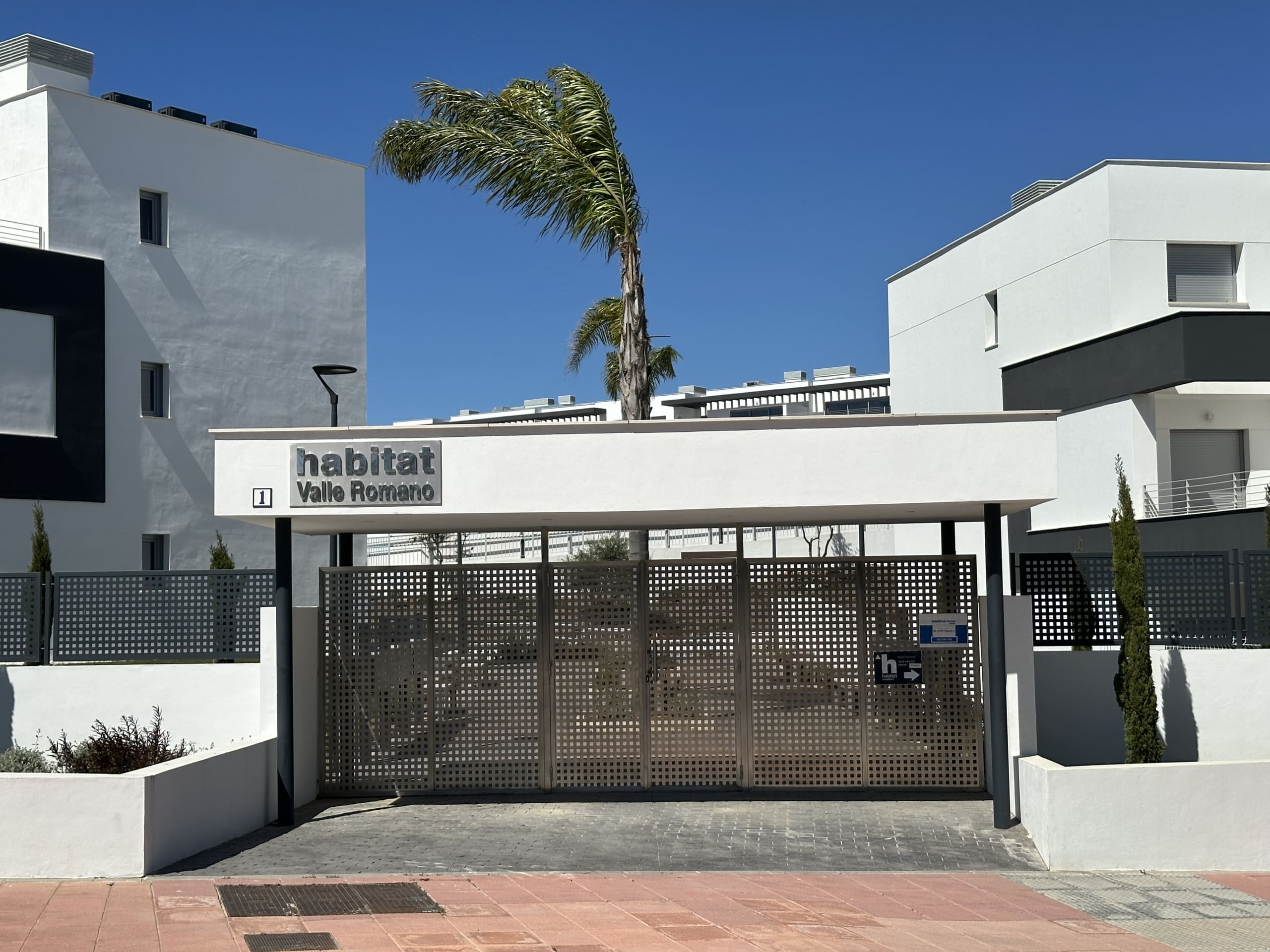 Modern apartment Valle Romano Estepona with pool and sea view MDR Luxury Homes