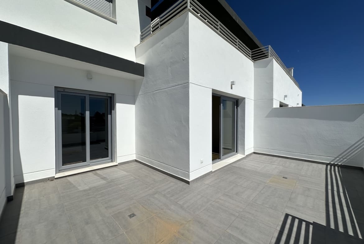 Modern apartment Valle Romano Estepona with pool and sea view MDR Luxury Homes