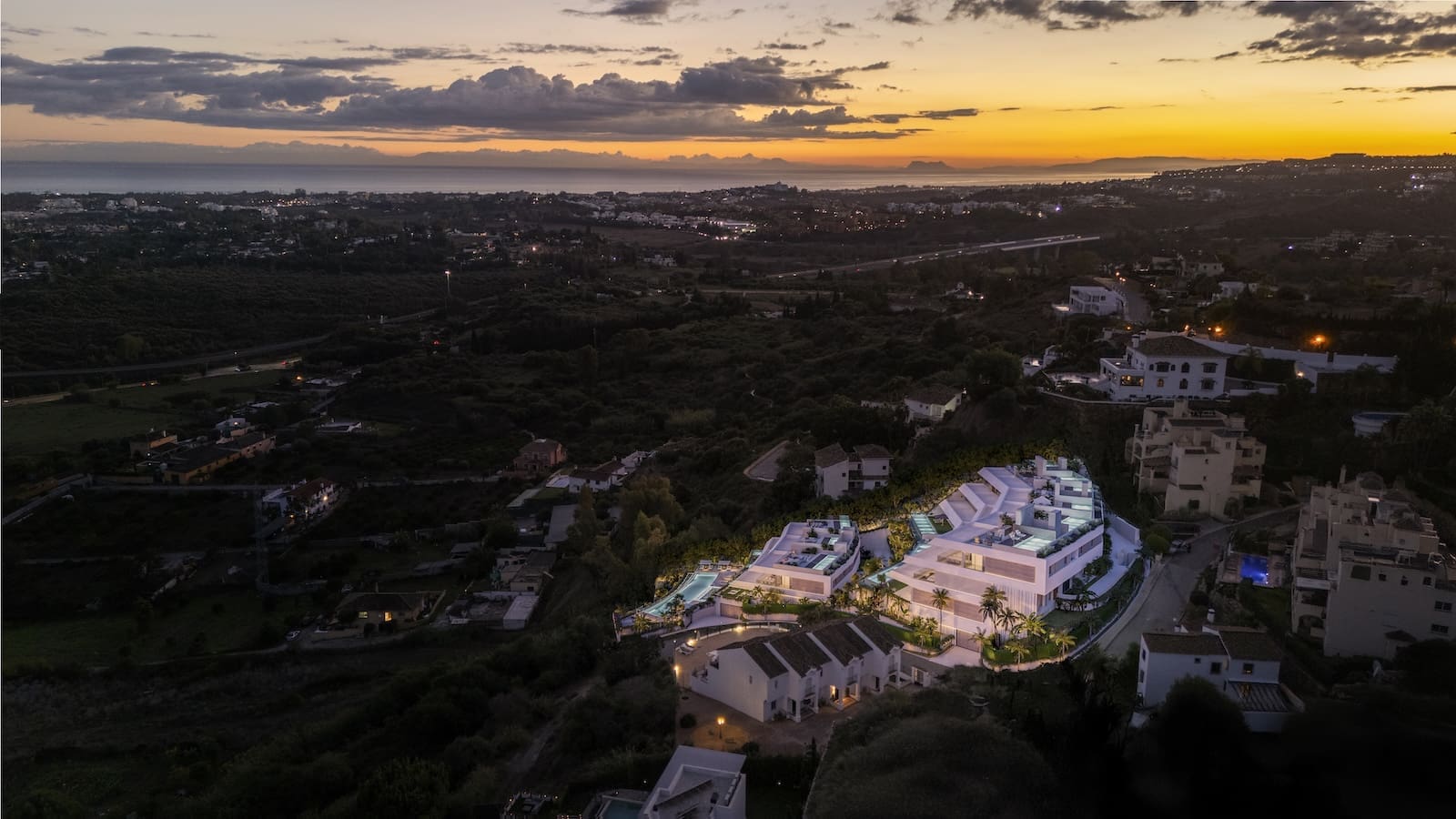 Solenne Benahavís luxury residences with sea views by MDR Luxury Homes