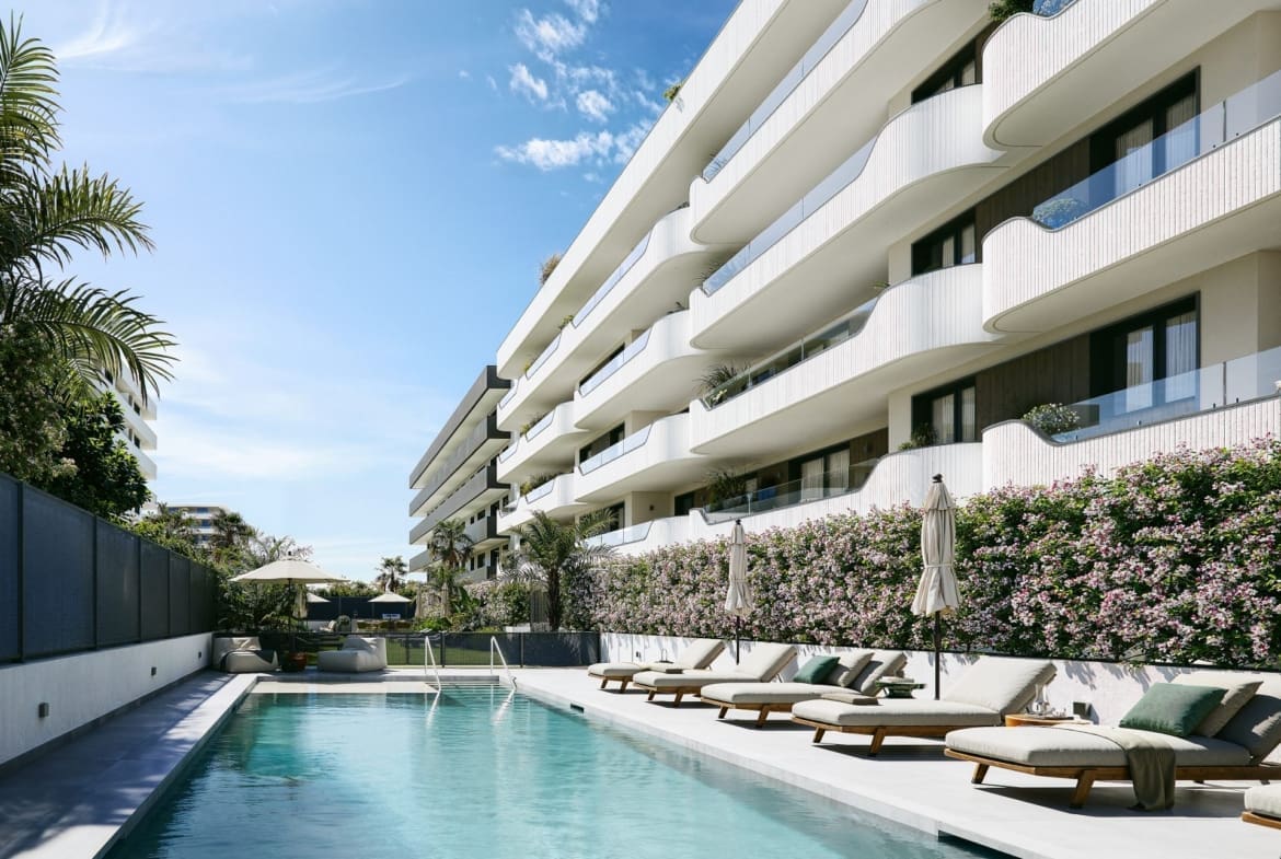 Azure living - Torre del Mar - MDR Luxury Homes