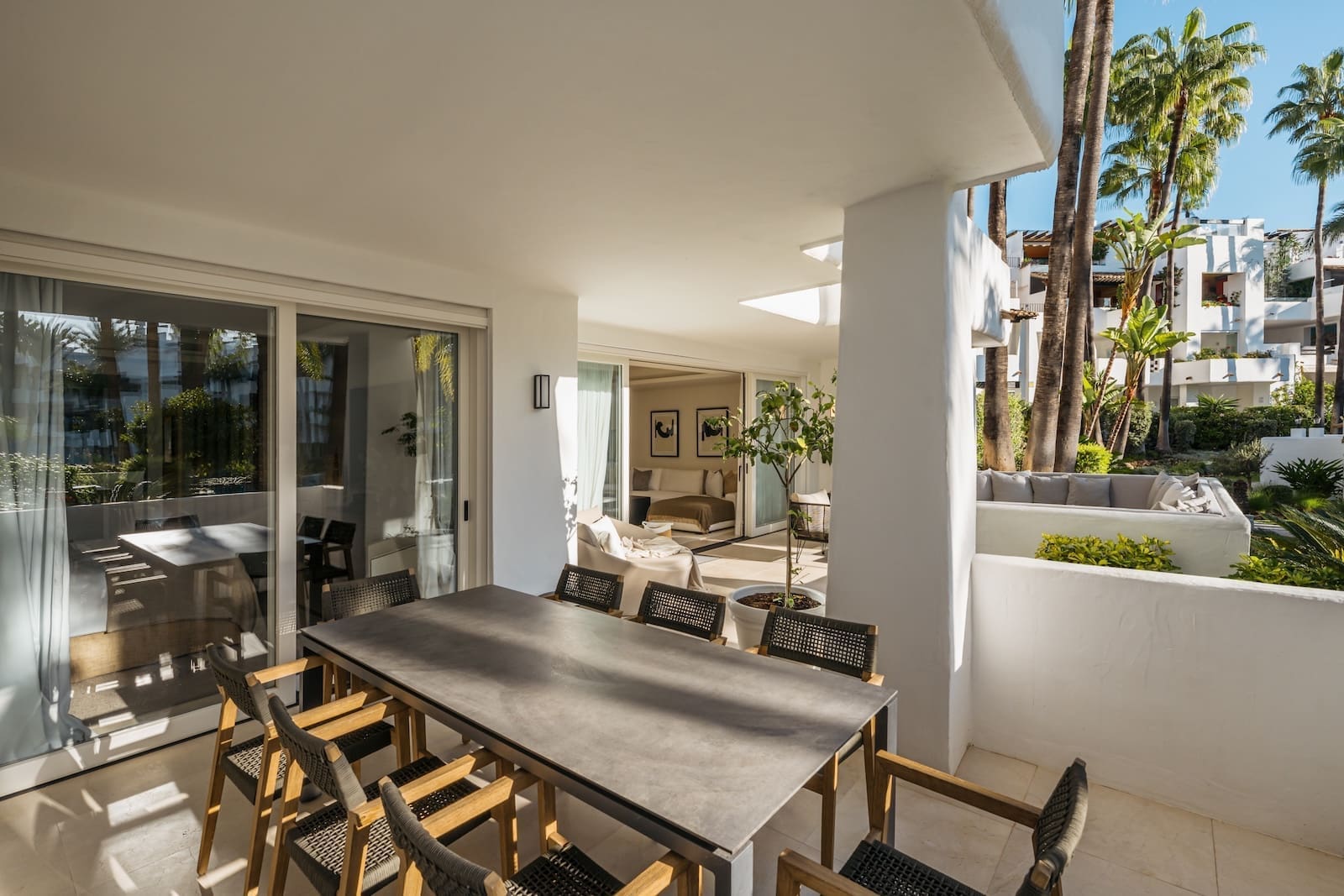 Luxury apartment Aura 7 Marbella Golden Mile terrace pool view MDR Luxury Homes