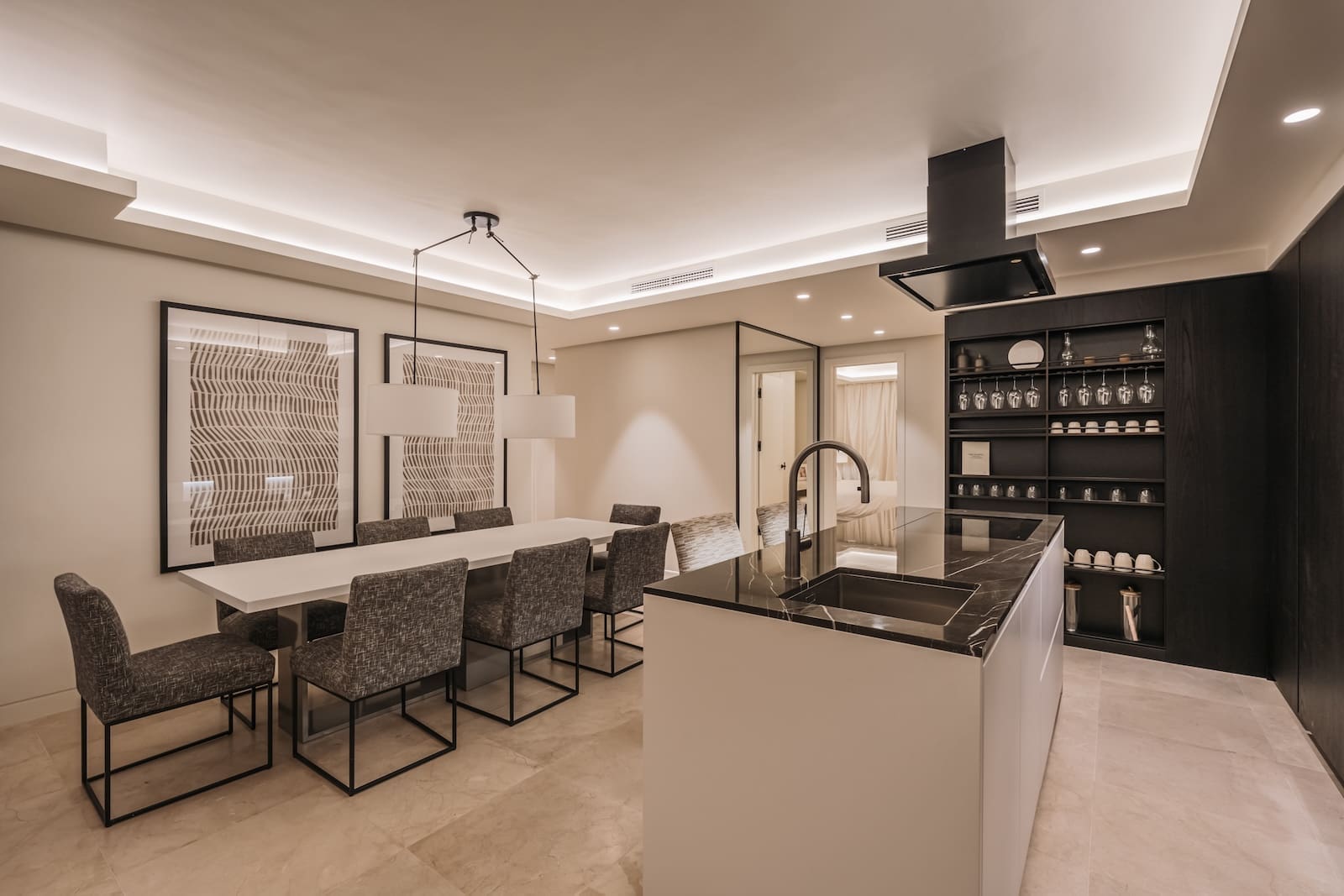 Luxury apartment Aura 7 Marbella Golden Mile terrace pool view MDR Luxury Homes
