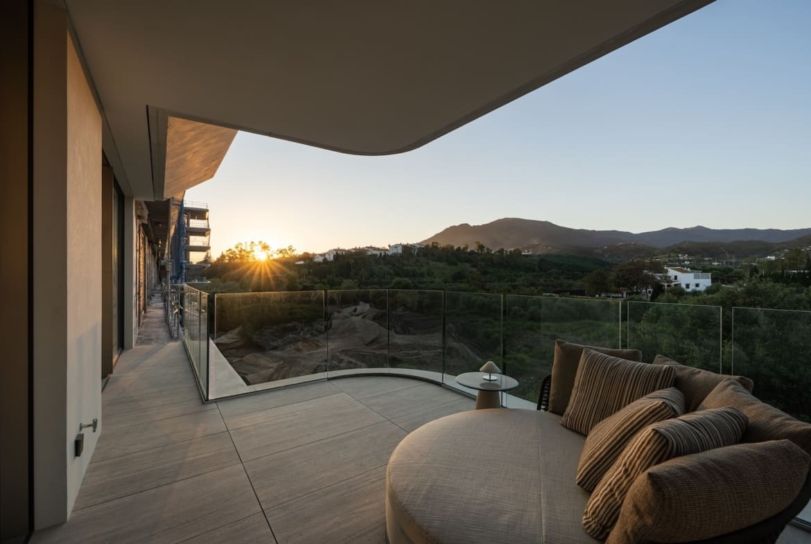 Tyrian Estepona beachfront luxury residences with panoramic sea views by MDR Luxury Homes