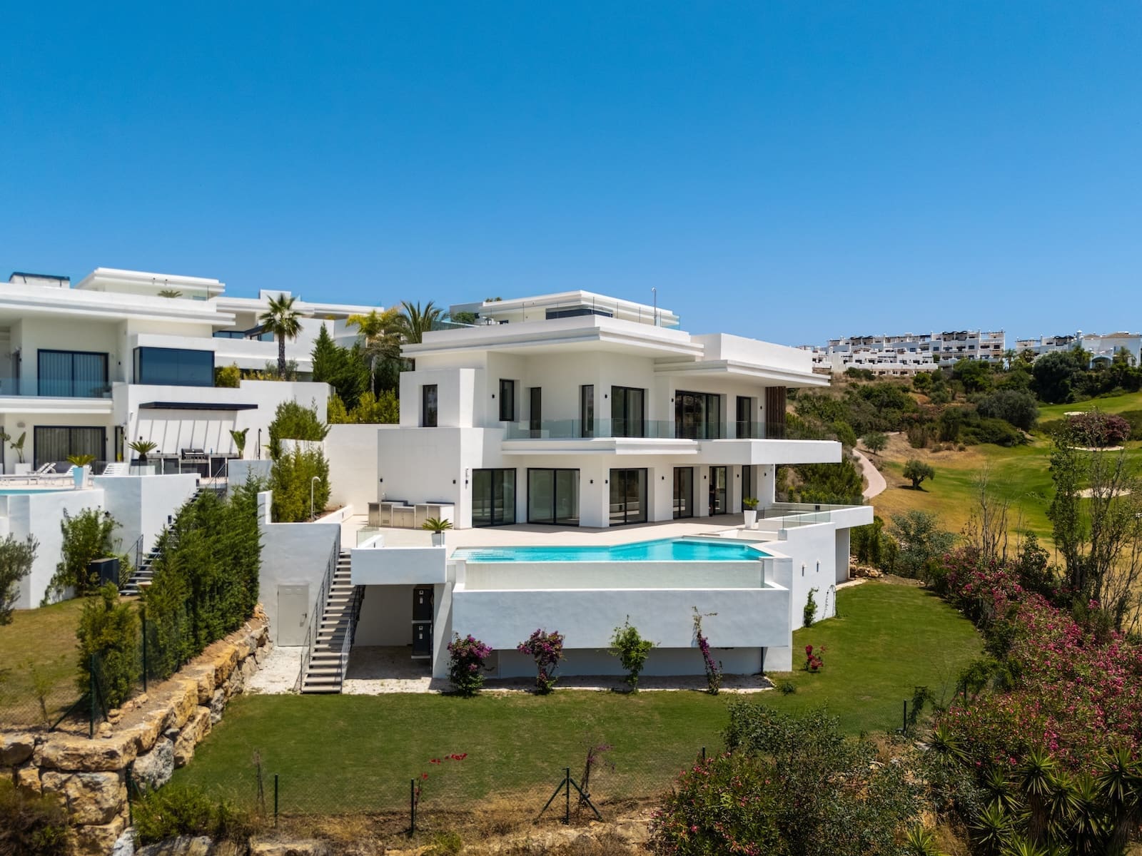 Villa Three in La Resina Golf Estepona with infinity pool, sea views and MDR Luxury Homes