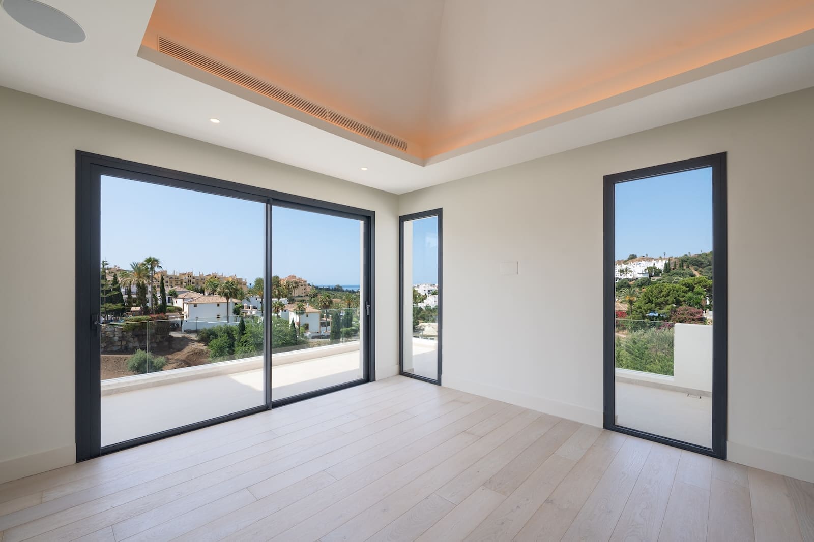 Villa Three in La Resina Golf Estepona with infinity pool, sea views and MDR Luxury Homes