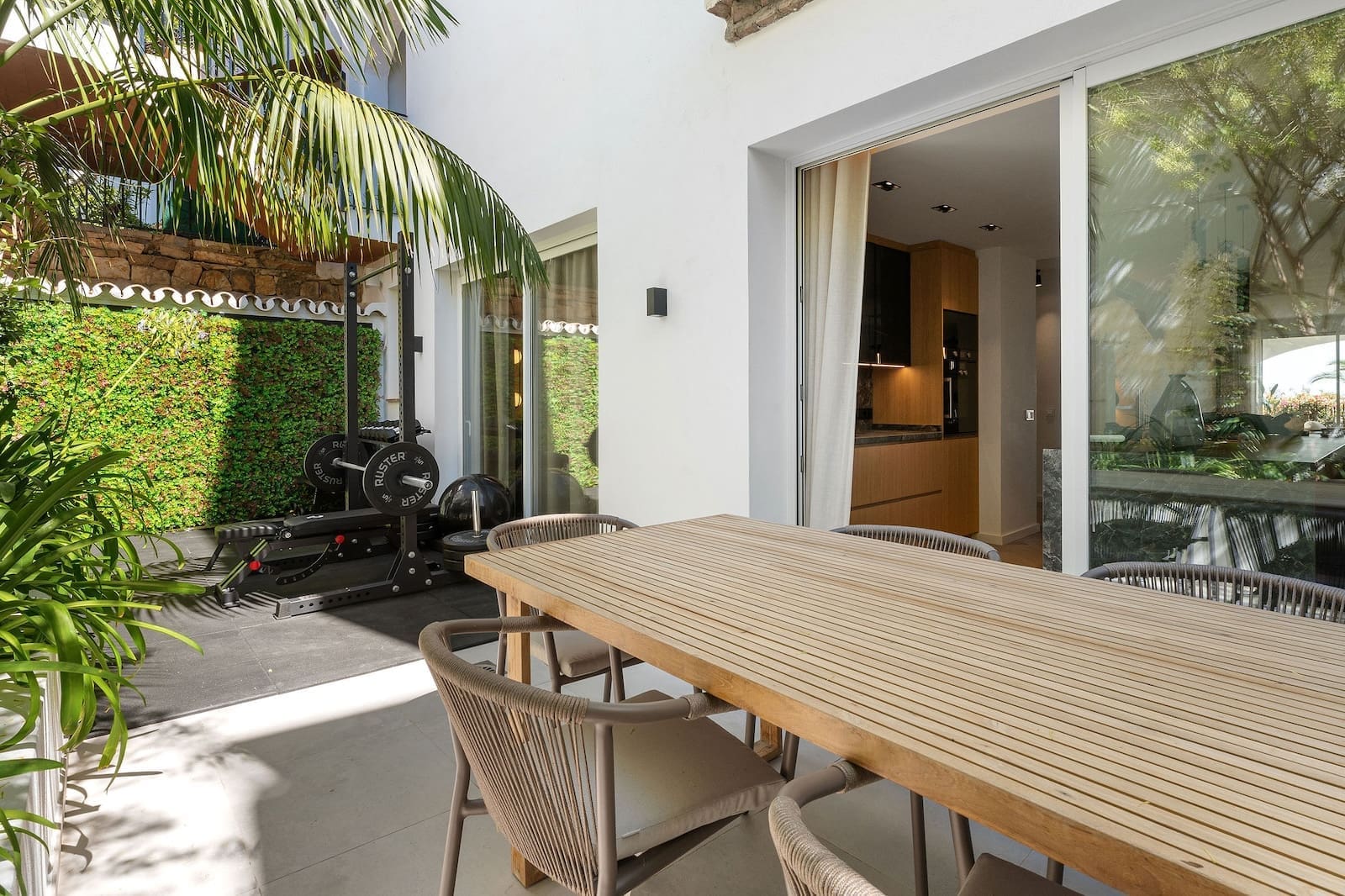 La Maison Saint Germain luxury townhouse Golden Mile Marbella – MDR Luxury Homes 2 La Maison Saint Germain luxury townhouse Golden Mile Marbella - MDR Luxury Homes